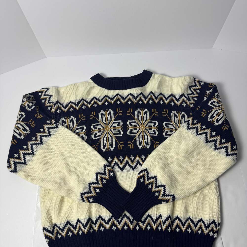 Vintage Landmark Knit Sweater, Navy Cream Snowflake Print, Size Medium